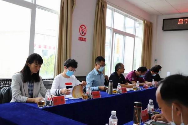 昌宁县中医医院接受云南省中医重点专科项目验收（复审）(图2)